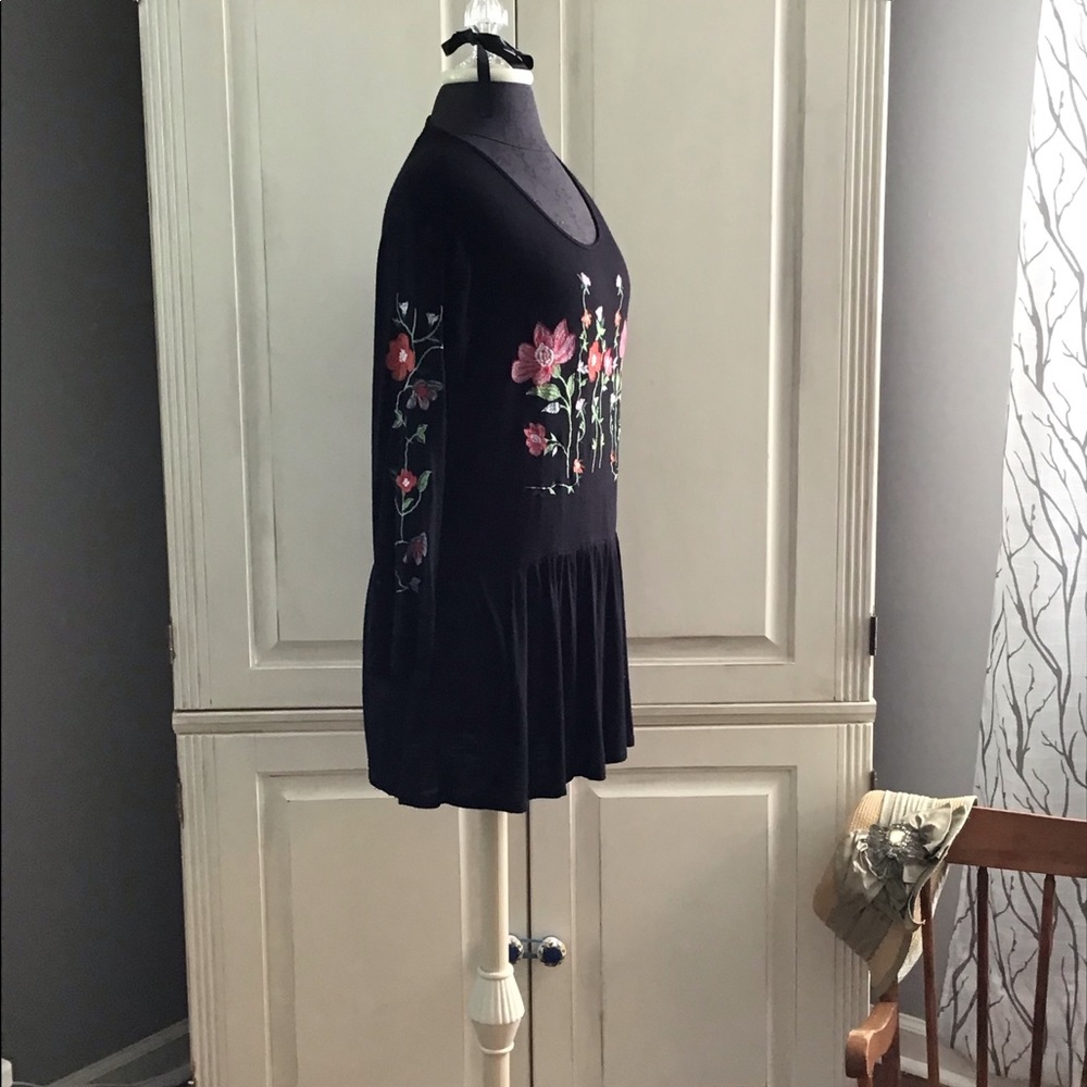 Twyla Blu Top Size XL